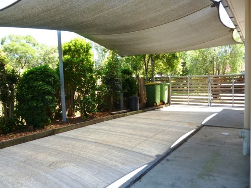 9 Bremer Parade, Basin Pocket QLD 4305