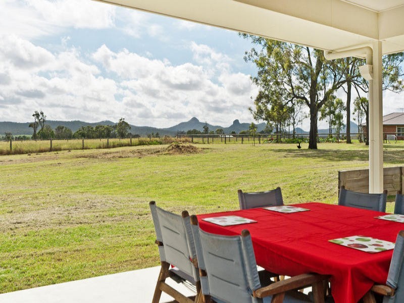 27 Ivory Close, Peak Crossing QLD 4306