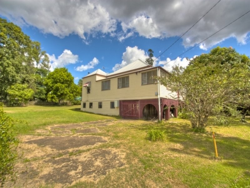 15 Salisbury Road, Ipswich QLD 4305