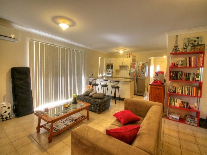 67 GLADSTONE ROAD, Coalfalls QLD 4305
