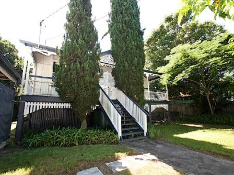 25 Thurso Street, North Booval QLD 4304