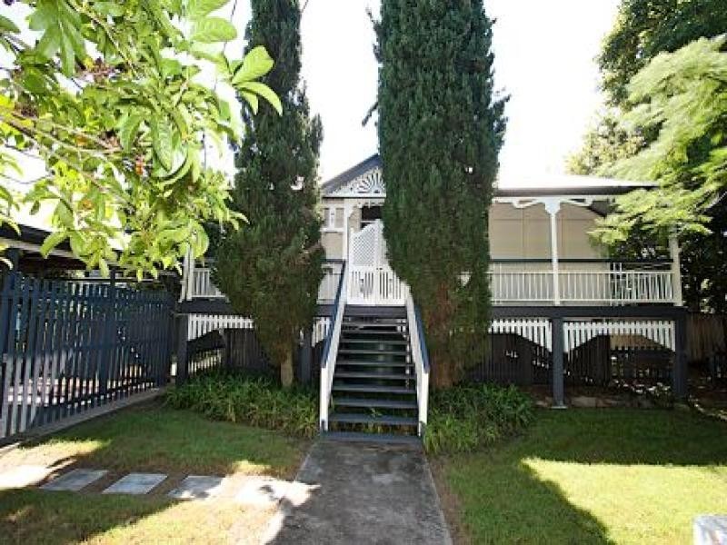 25 Thurso Street, North Booval QLD 4304