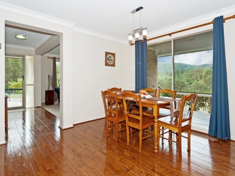 32 Emma Holt Court, Mount Crosby QLD 4306