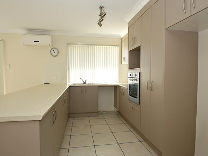 60 Eric Drive, Blackstone QLD 4304
