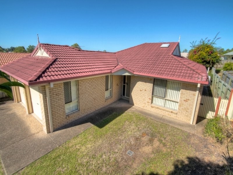 26 DIANTHUS PLACE, Flinders View QLD 4305