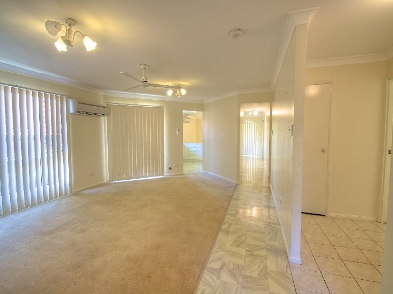 26 DIANTHUS PLACE, Flinders View QLD 4305