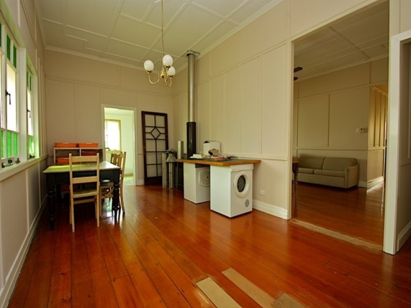 12 Hume Street, Woodend QLD 4305