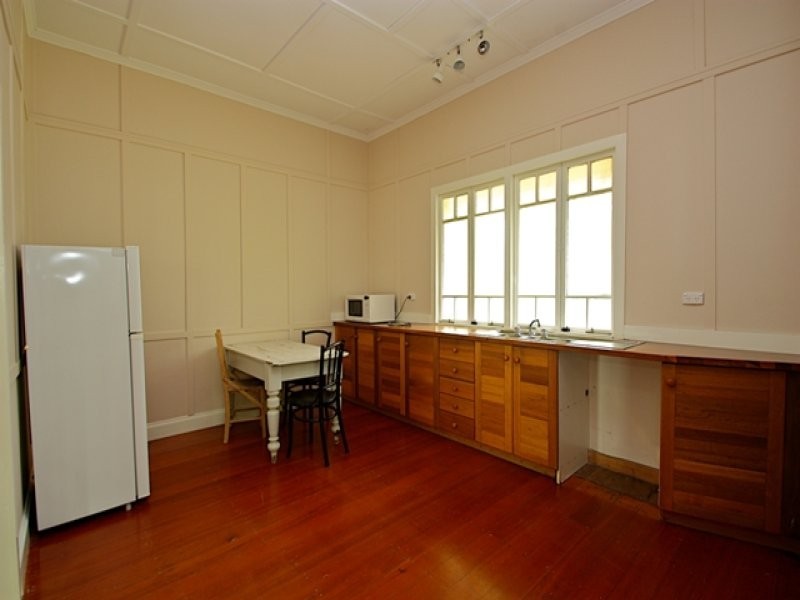 12 Hume Street, Woodend QLD 4305