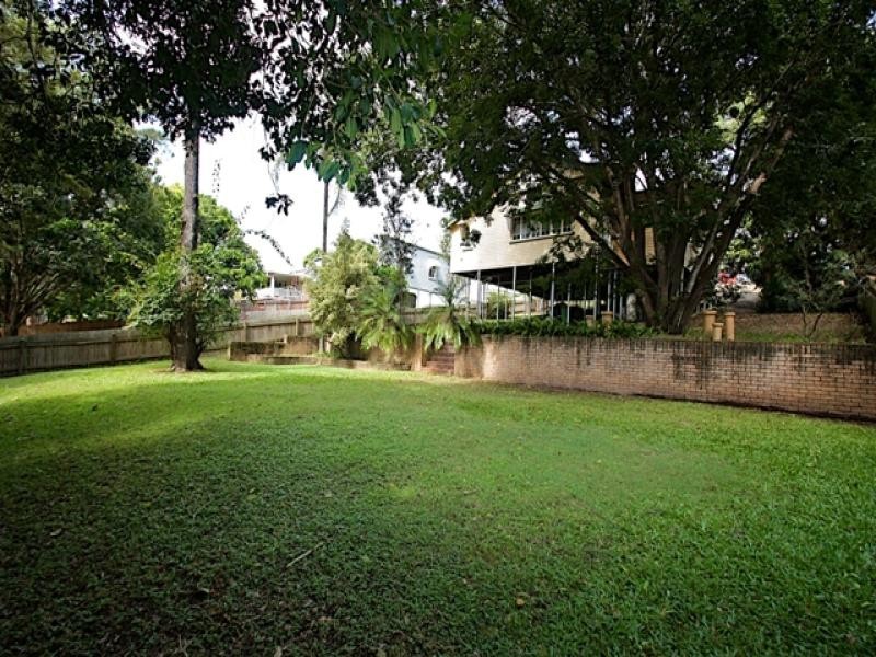 12 Hume Street, Woodend QLD 4305