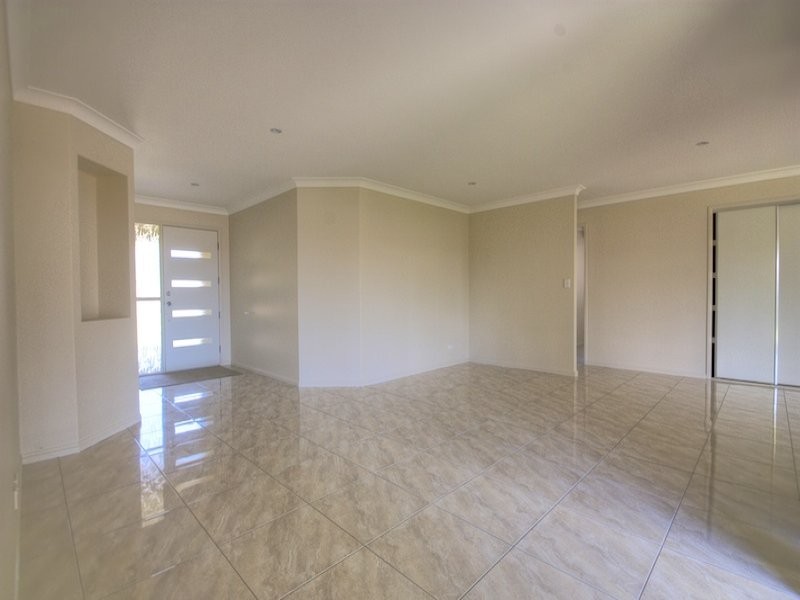 7 Sulzberger Court, Flinders View QLD 4305