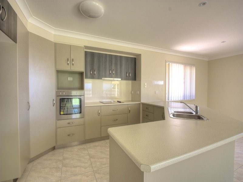 7 Sulzberger Court, Flinders View QLD 4305