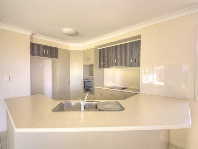 7 Sulzberger Court, Flinders View QLD 4305