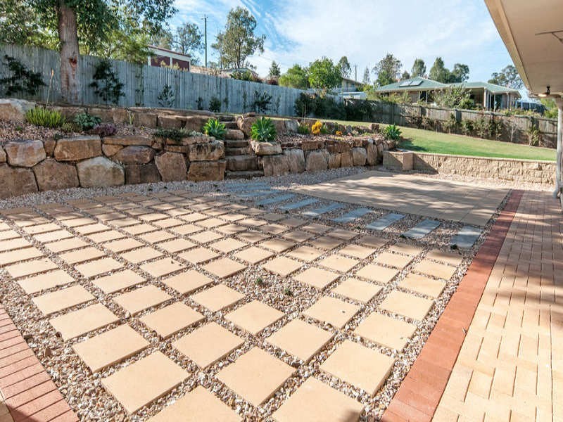 6 Overton Place, Fernvale QLD 4306