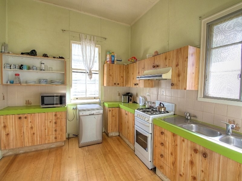 2 Merton Street, East Ipswich QLD 4305