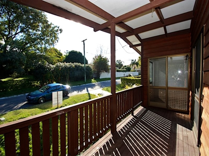 6 Pitt Street, Churchill QLD 4305