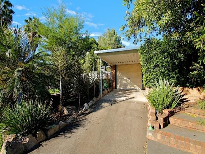 1 BROLGA COURT, Bundamba QLD 4304