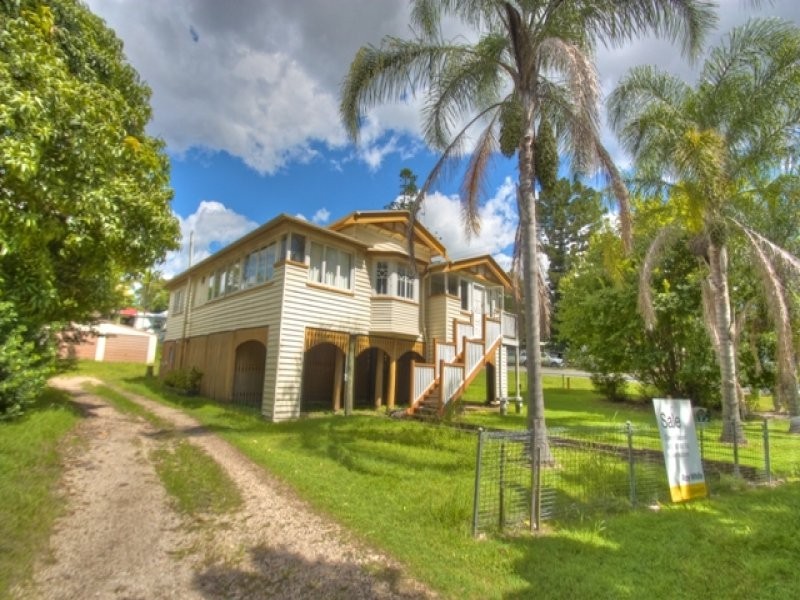 13 Salisbury Road, Ipswich QLD 4305