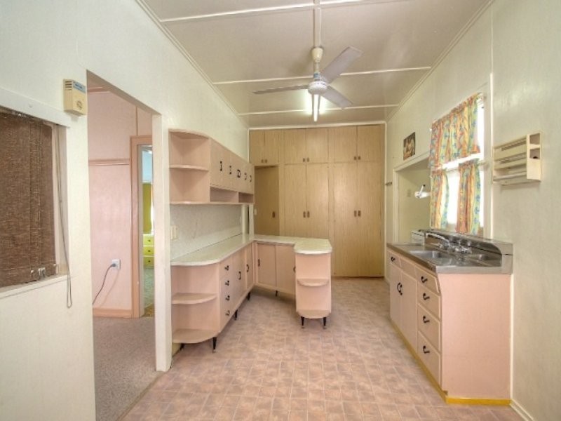 125 Jacaranda street, North Booval QLD 4304
