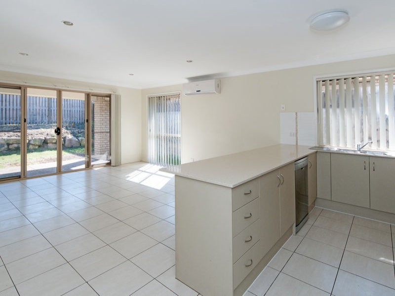 8 Julia Street, Brassall QLD 4305