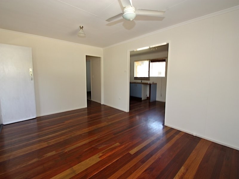 13 Eyre Street, Leichhardt QLD 4305