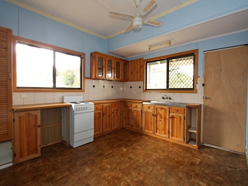 5 Orchard Street, Eastern Heights QLD 4305