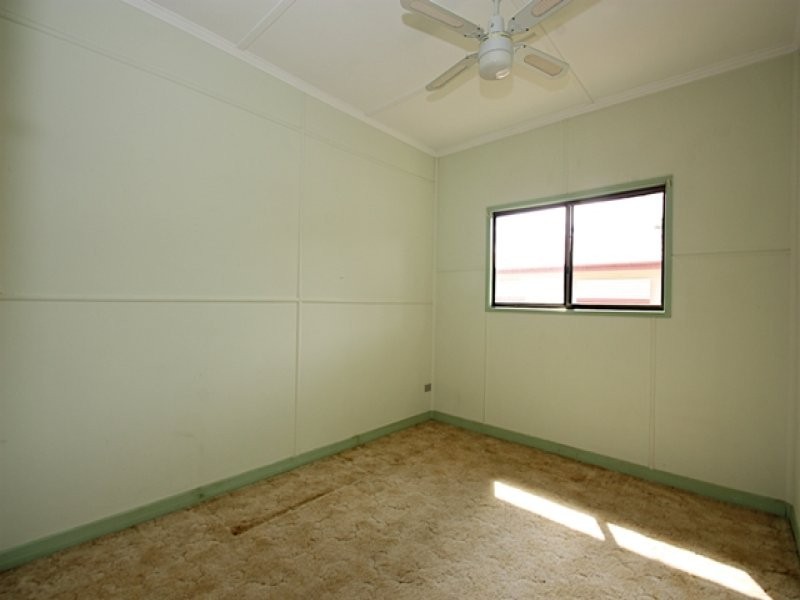 5 Orchard Street, Eastern Heights QLD 4305