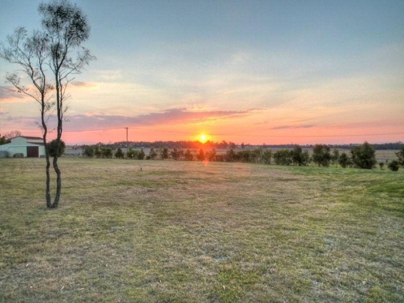 20 IVORY CLOSE, Peak Crossing QLD 4306