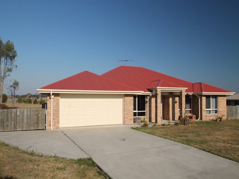 20 IVORY CLOSE, Peak Crossing QLD 4306
