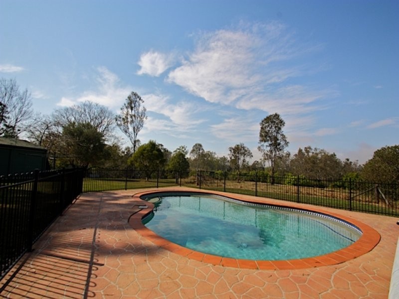 90 Lyndon Way, Karalee QLD 4306
