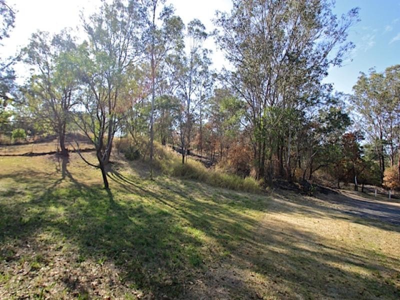 14 Robinson Street, Brassall QLD 4305