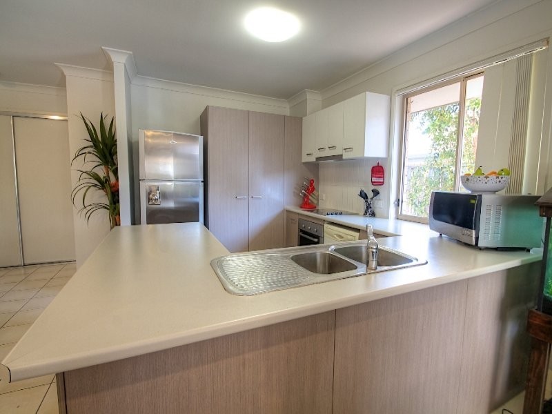 26 Scottsdale street, Raceview QLD 4305