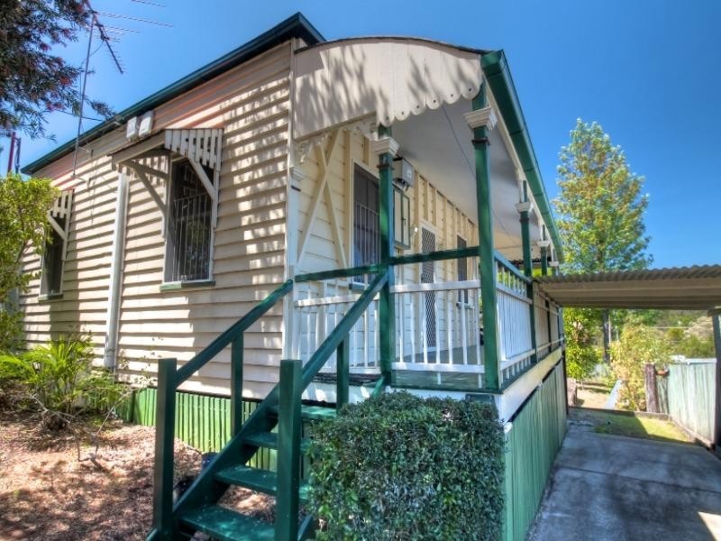 1 RICHARDS STREET, North Ipswich QLD 4305