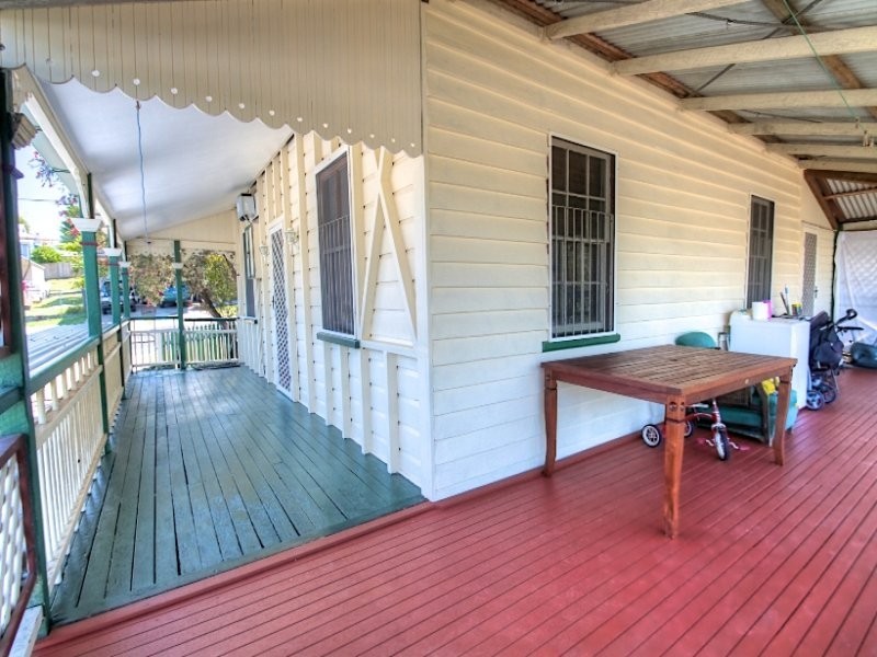 1 RICHARDS STREET, North Ipswich QLD 4305