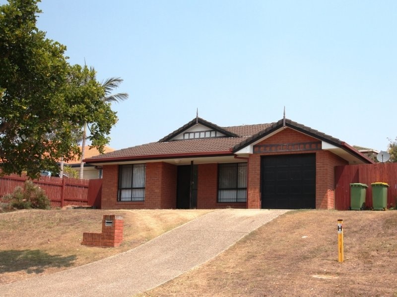 9 Acorn Crescent, Flinders View QLD 4305