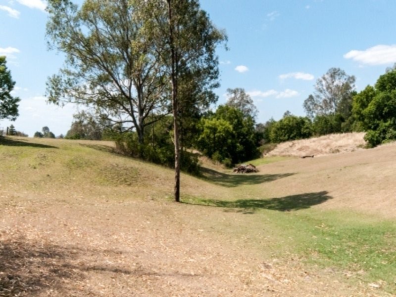 15 Burton Street, North Booval QLD 4304