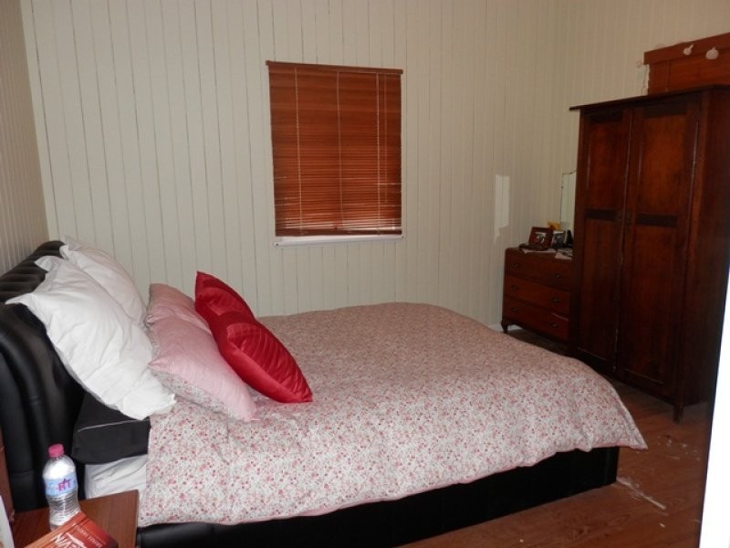 6 Walloon Road, Rosewood QLD 4340