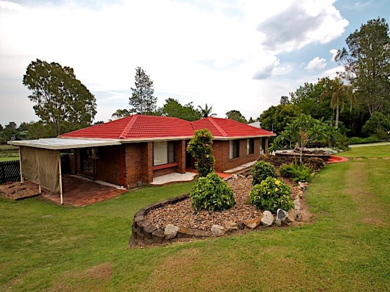 33 Islandview Street, Barellan Point QLD 4306