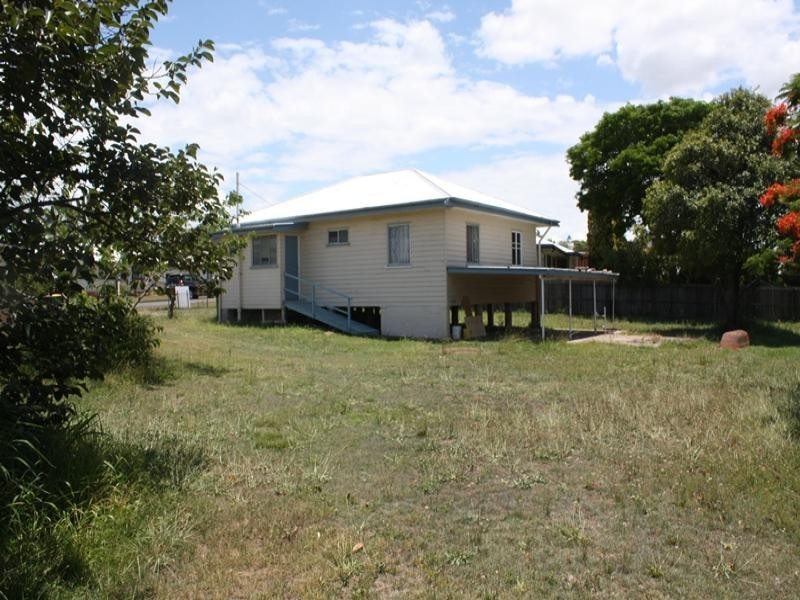 18 Dorothy Street, Silkstone QLD 4304