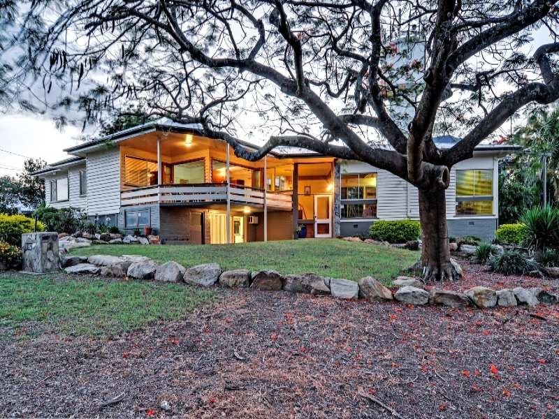 8 Tower Street, Eastern Heights QLD 4305