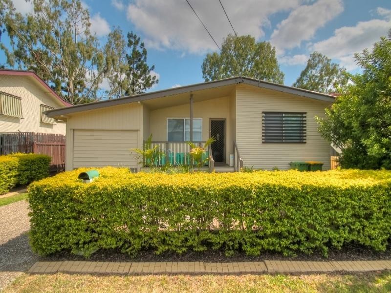 6 Winifred Street, North Booval QLD 4304