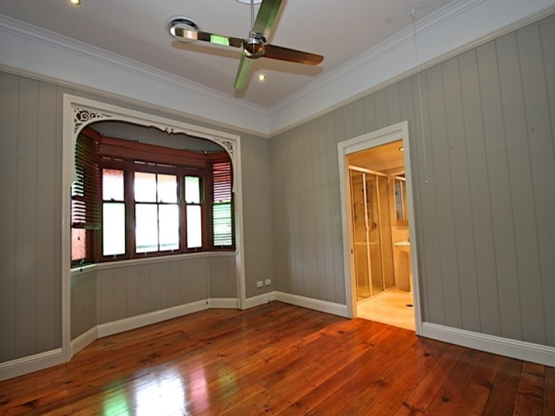 75 Thorn Street, Ipswich QLD 4305