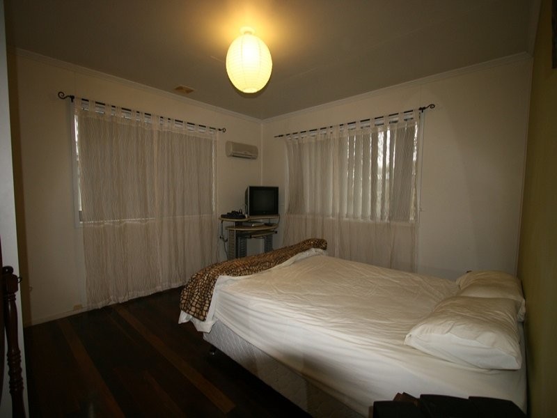 22 Mornington Crescent, One Mile QLD 4305