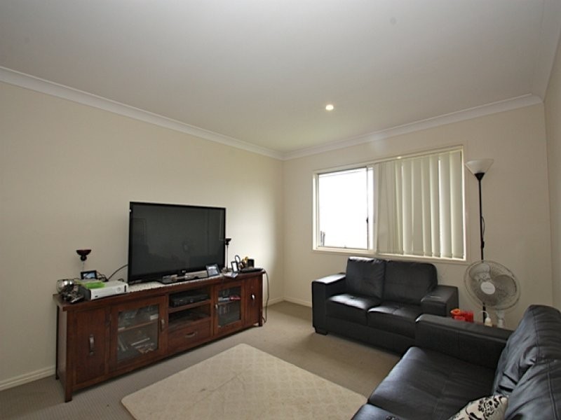 14 Friendship Place, Brassall QLD 4305