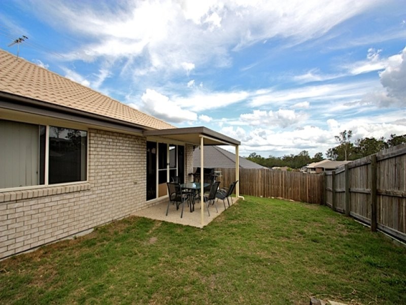 14 Friendship Place, Brassall QLD 4305