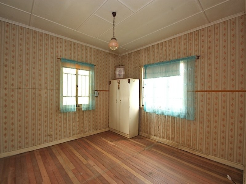 10 Mclean Street, North Ipswich QLD 4305