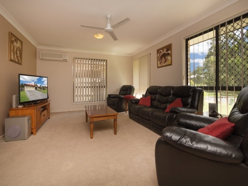 7 Vesta Close, Springfield Lakes QLD 4300