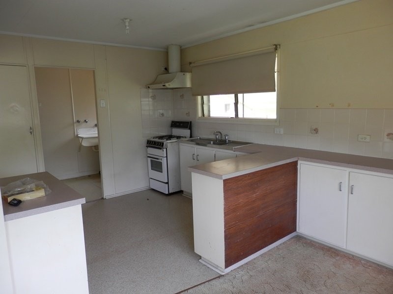 9 Kynance Street, Leichhardt QLD 4305