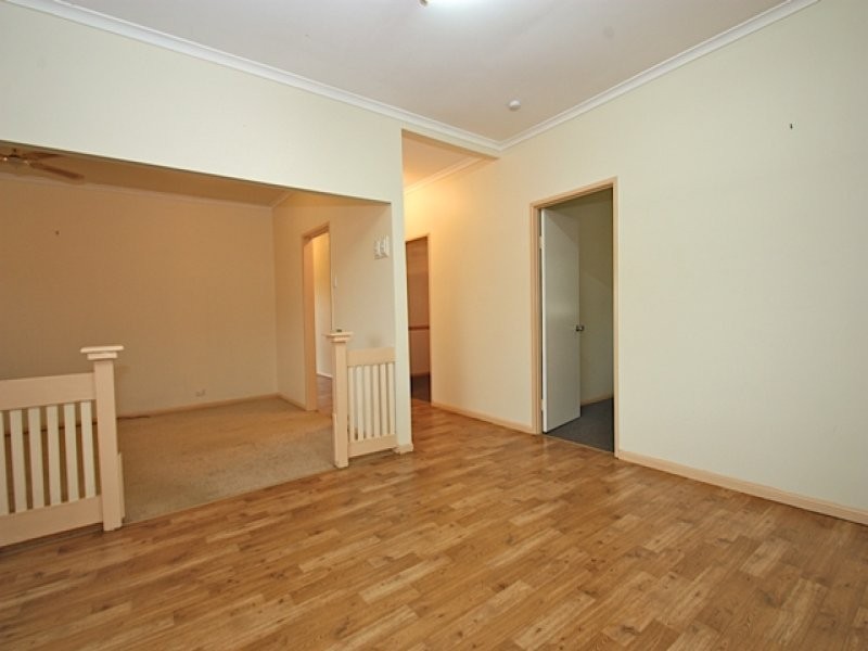 70 Holdsworth Road, North Ipswich QLD 4305