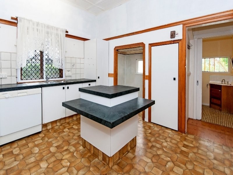 161 Pine Mountain Road, Brassall QLD 4305
