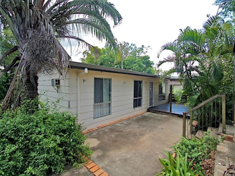 110 Holdsworth Road, North Ipswich QLD 4305